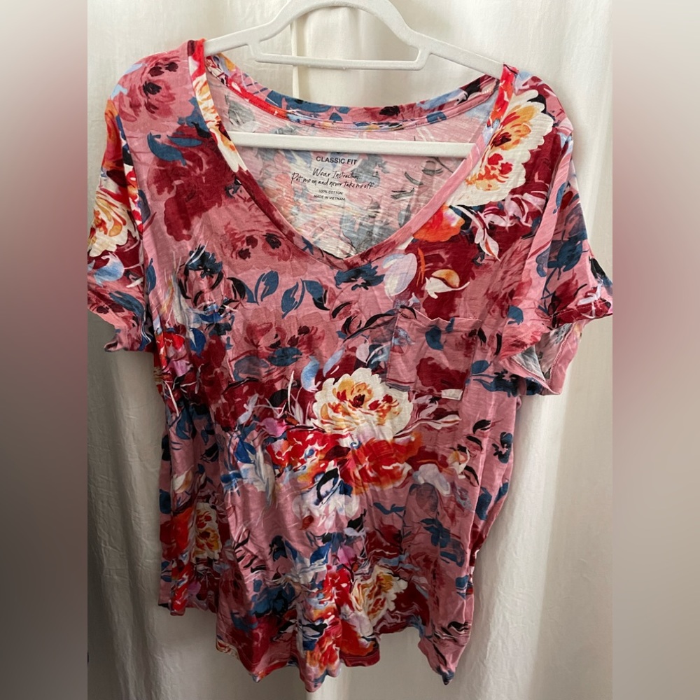 Lovely floral Torrid t-shirt